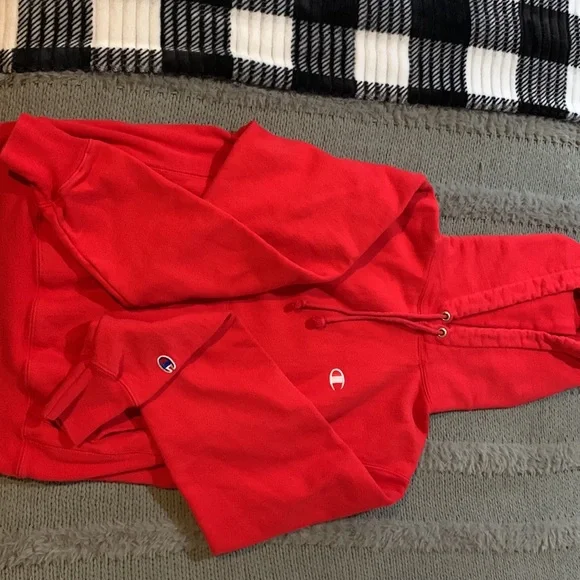 Red Champion Reverse Weave Hoodie, size small. - Picture 1 of 4